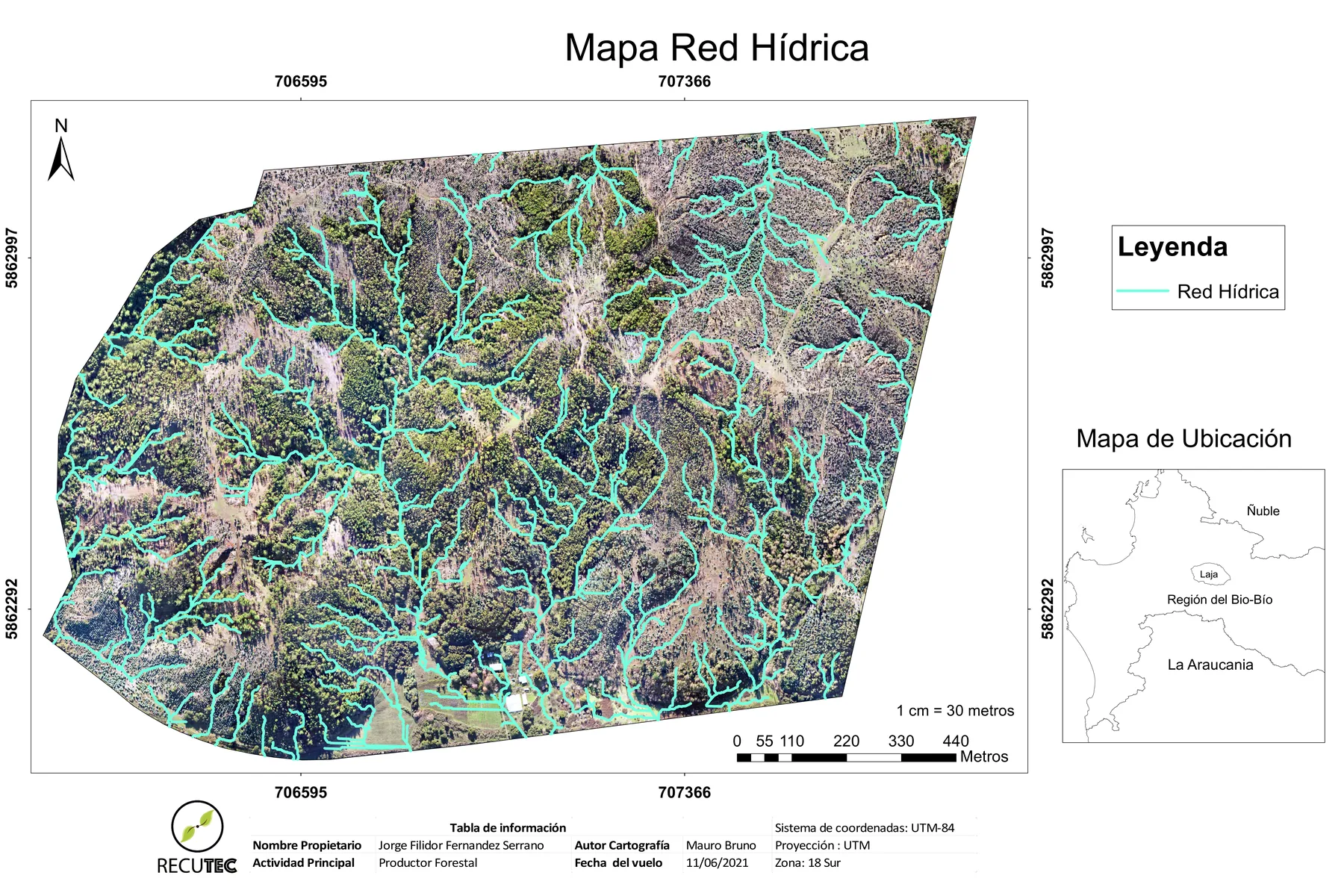 Mapa de red hídrica y escurrimiento superficial trazado sobre ortofoto de un predio